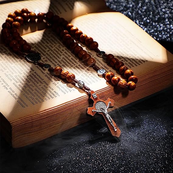 Protección Divina – Rosario de Palo Santo Artesanal