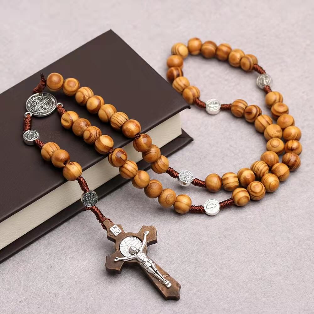 Protección Divina – Rosario de Palo Santo Artesanal