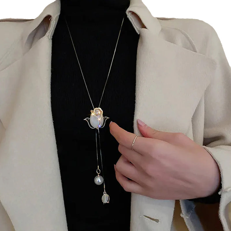 Collar con colgante de ópalo tulipán!